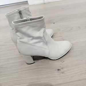 Marc Fisher Cream White Heeled Boots